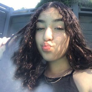 Meet your Posher, Coco